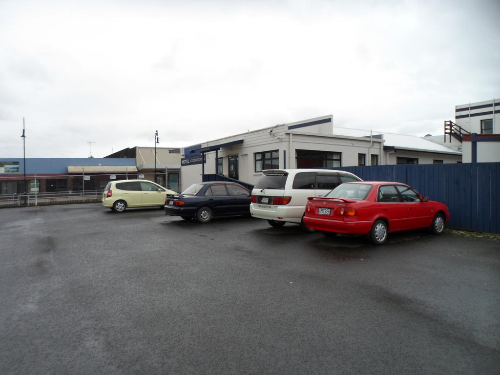 Essex Arms Motel Huntly Bagian luar foto