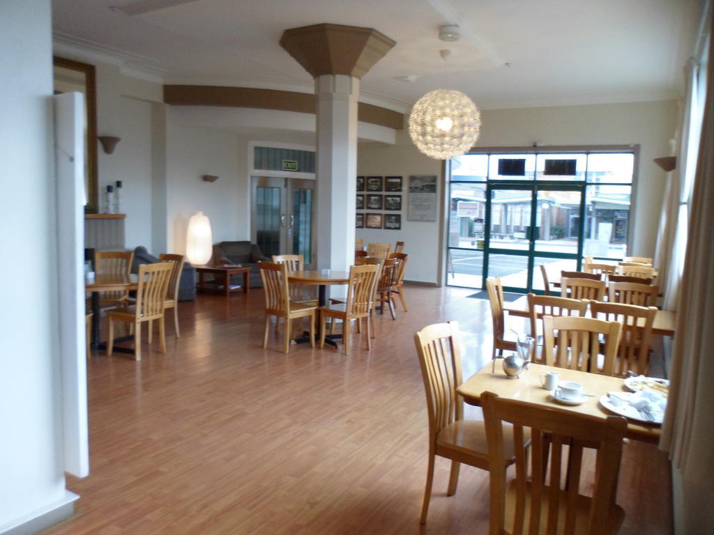Essex Arms Motel Huntly Bagian luar foto