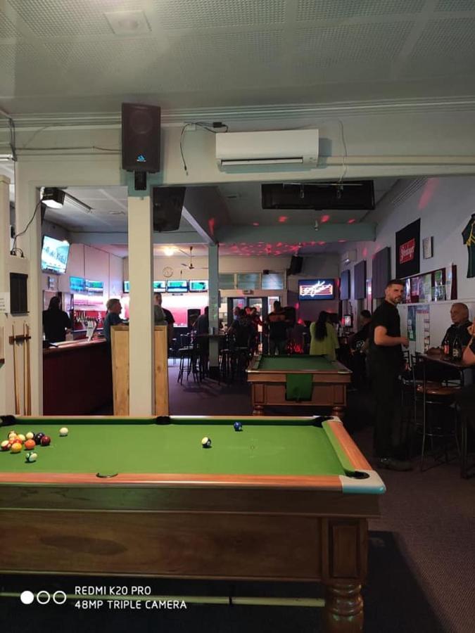 Essex Arms Motel Huntly Bagian luar foto